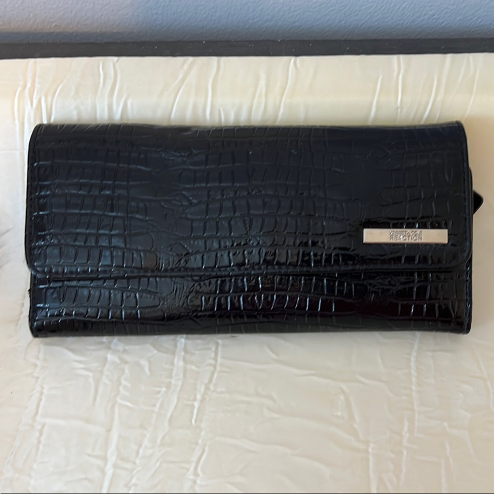 Kenneth Cole Reaction Black Croc-Embossed Wallet